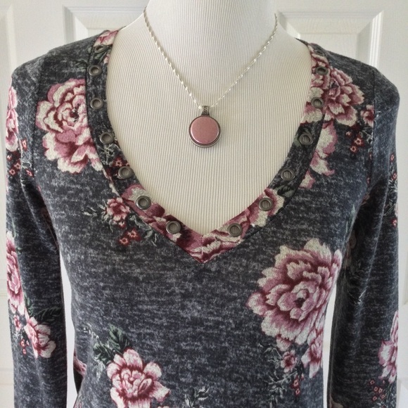Knit Floral Dress|Tunic Grommet Trim Neckline Gray & Pink S - Picture 2 of 10